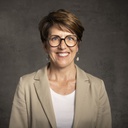 Servir et disparaître